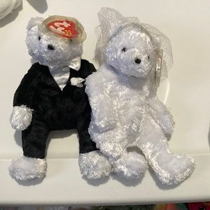Bride and groom Beanie Babies 2002